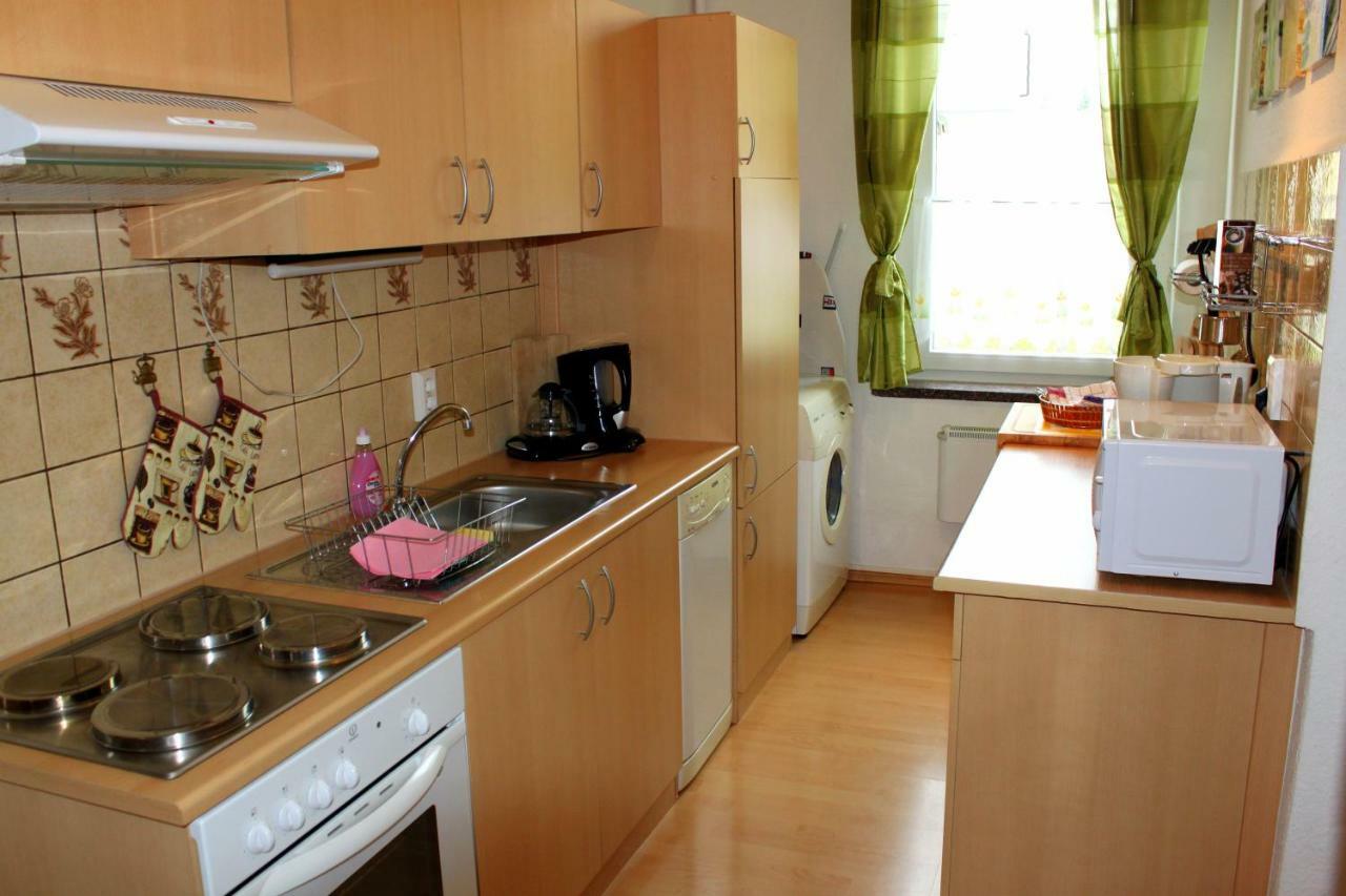 Ferienwohnung "Zur Alten Schule" Neuburxdorf ภายนอก รูปภาพ